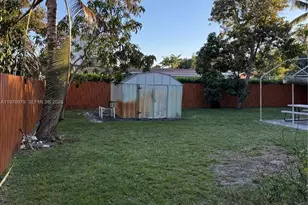 470 NE 127th St, North Miami, FL 33161 - Photo 8