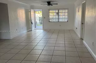470 NE 127th St, North Miami, FL 33161 - Photo 36