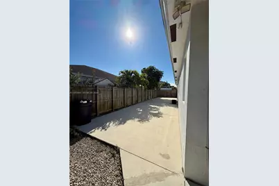 30725 SW 158th Path, Homestead, FL 33033 - Photo 18