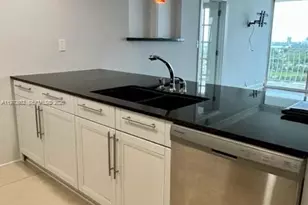 7601 E Treasure Dr, North Bay Village, FL 33141 - Photo 6