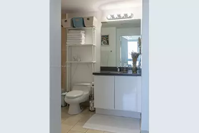 90 SW 3rd St #1611, Miami, FL 33130 - Photo 18