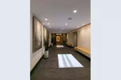 90 SW 3rd St #1611, Miami, FL 33130 - Photo 4