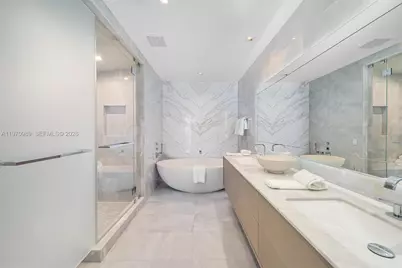 18501 Collins Ave #2003, Sunny Isles Beach, FL 33160 - Photo 34