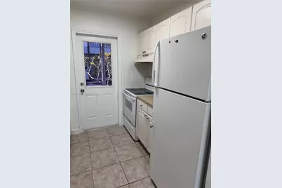 105 NE 12th Ave #21, Hallandale Beach, FL 33009 - Photo 10