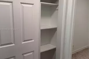 105 NE 12th Ave, Hallandale Beach, FL 33009 - Photo 16