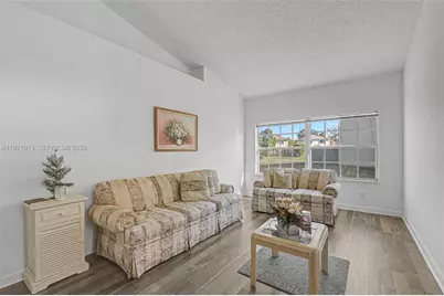 10116 SW 162nd Pl, Miami, FL 33196 - Photo 6