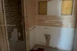 2881 NE 33rd Ct, Fort Lauderdale, FL 33306 - Photo 14