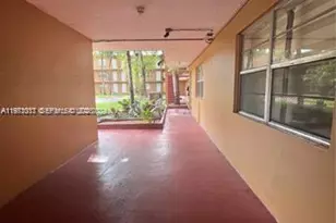 1230 W 54th St, Hialeah, FL 33012 - Photo 12