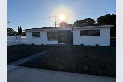 18712 NW 23rd Ct, Miami Gardens, FL 33056 - Photo 4