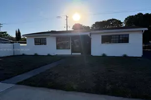 18712 NW 23rd Ct, Miami Gardens, FL 33056 - Photo 4