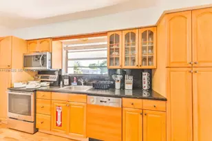 [Address not provided], Miami, FL 33180 - Photo 10