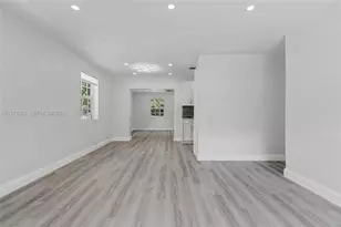 941 NE 154th St, North Miami Beach, FL 33162 - Photo 38