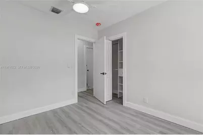 941 NE 154th St, North Miami Beach, FL 33162 - Photo 16