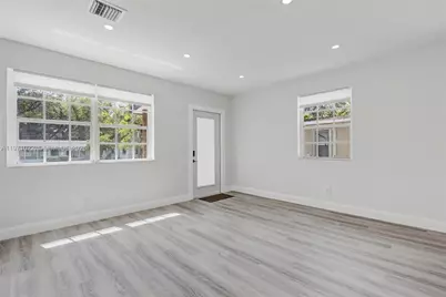 941 NE 154th St, North Miami Beach, FL 33162 - Photo 36