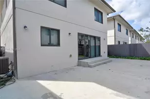 1168 NW 1st St, Florida City, FL 33034 - Photo 6