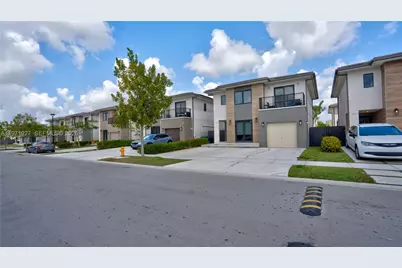 1168 NW 1st St, Florida City, FL 33034 - Photo 2