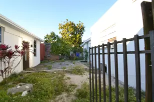 634 SW 10th Ave, Miami, FL 33130 - Photo 4