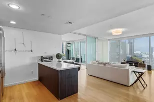 1040 Biscayne Blvd, Miami, FL 33132 - Photo 10