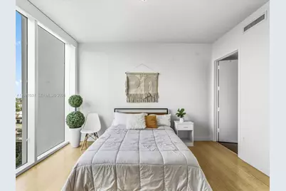1040 Biscayne Blvd #1107, Miami, FL 33132 - Photo 32