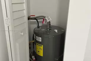 11855 NE 19th Dr, North Miami, FL 33181 - Photo 18