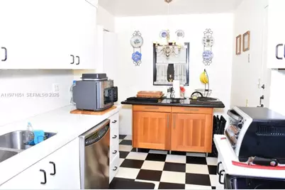 1300 Saint Charles Pl #617, Pembroke Pines, FL 33026 - Photo 4