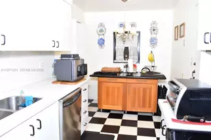 1300 St Charles Pl, Pembroke Pines, FL 33026 - Photo 4