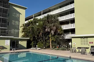 1425 Arthur St, Hollywood, FL 33020 - Photo 6