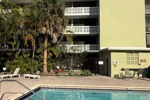 1425 Arthur St, Hollywood, FL 33020 - Photo 4