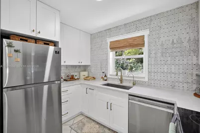 252 SW 23rd St, Fort Lauderdale, FL 33315 - Photo 14