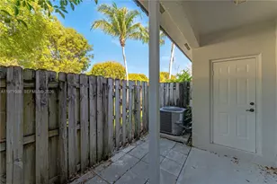 2245 SE 25th Ave, Homestead, FL 33035 - Photo 24