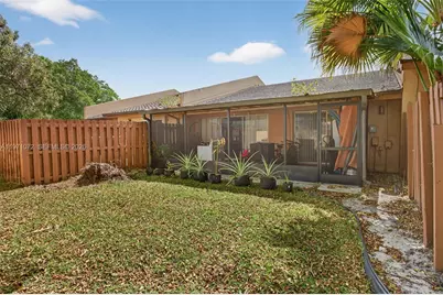 802 NW 79th Ter, Plantation, FL 33324 - Photo 42