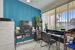 802 NW 79th Terrace, Plantation, FL 33324 - Photo 24