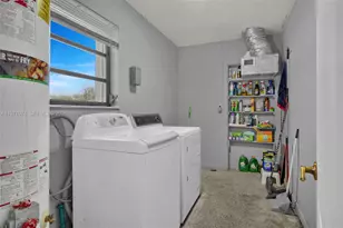 1630 SW 98th Ct, Miami, FL 33165 - Photo 12