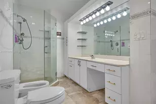 1630 SW 98th Ct, Miami, FL 33165 - Photo 16