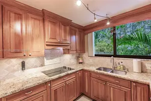 1698 S Ocean Ln, Fort Lauderdale, FL 33316 - Photo 10