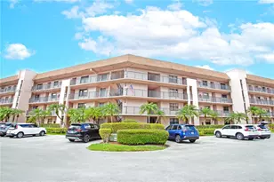 10207 Sunrise Lakes Blvd, Sunrise, FL 33322 - Photo 8