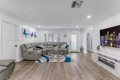 15109 SW 71st Ln, Miami, FL 33193 - Photo 6