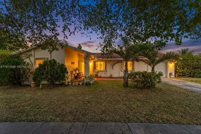 15109 SW 71st Ln, Miami, FL 33193 - Photo 4