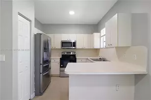 373 NE 26th Pl, Homestead, FL 33033 - Photo 4