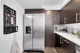 830 NW 87th Ave, Miami, FL 33172 - Photo 6