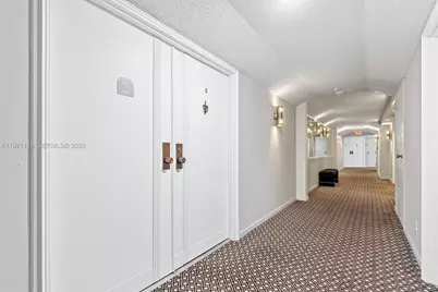1900 Consulate Pl #2205, West Palm Beach, FL 33401 - Photo 6