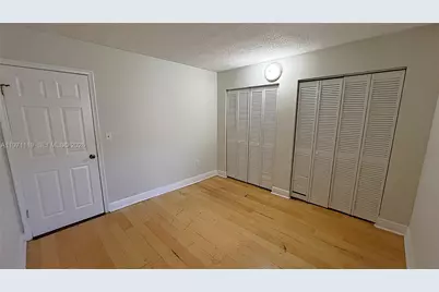 10000 NW 80th Ct #2559, Hialeah Gardens, FL 33016 - Photo 14