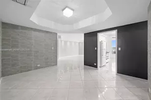 20191 E Country Club Dr, Aventura, FL 33180 - Photo 12