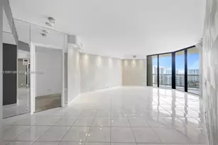 20191 E Country Club Dr, Aventura, FL 33180 - Photo 10