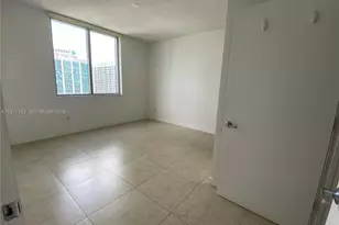 1060 Brickell Ave, Miami, FL 33131 - Photo 10