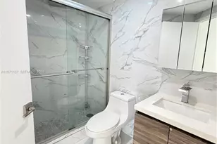 8290 Lake Dr, Doral, FL 33166 - Photo 10