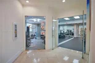 4775 Collins Ave, Miami Beach, FL 33140 - Photo 46