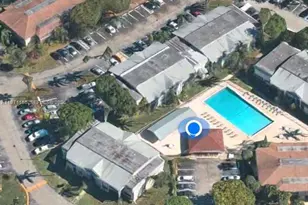 811 NE 199th St, Miami, FL 33179 - Photo 2