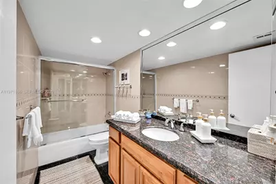 936 Intracoastal Dr #9H, Fort Lauderdale, FL 33304 - Photo 16