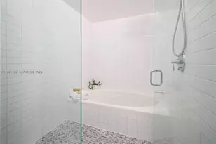 888 Biscayne Blvd, Miami, FL 33132 - Photo 8